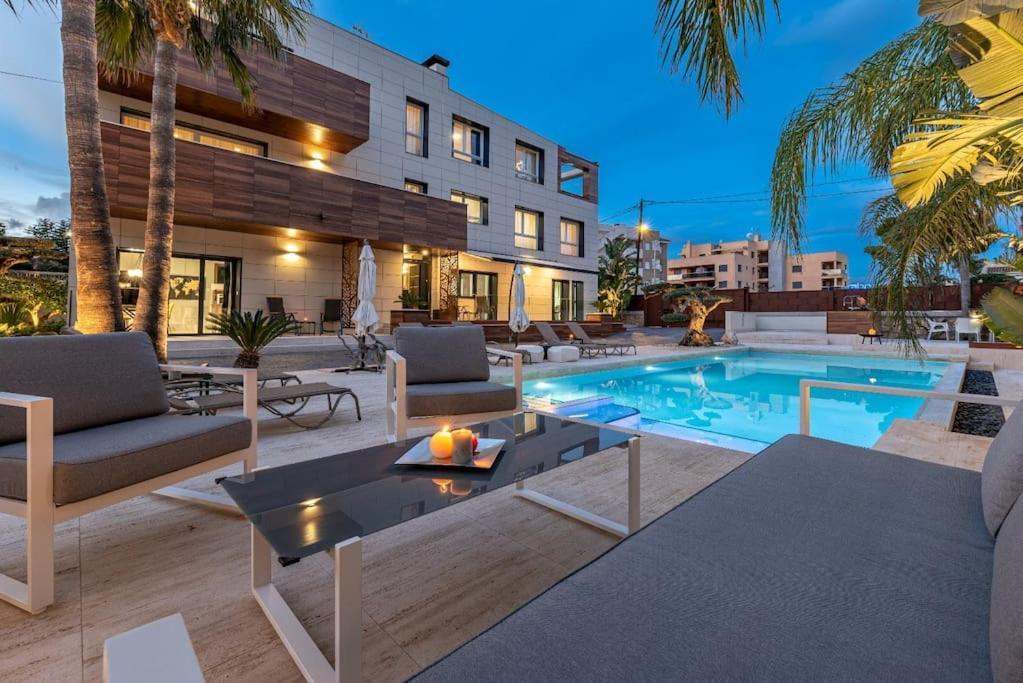 Lusso E Relax Con Piscina A 2 Minuti Dal Mare Daire Miami Playa Dış mekan fotoğraf