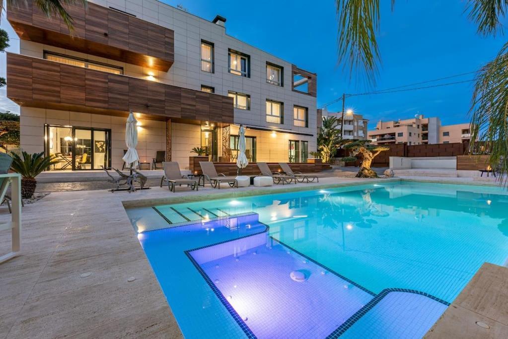 Lusso E Relax Con Piscina A 2 Minuti Dal Mare Daire Miami Playa Dış mekan fotoğraf